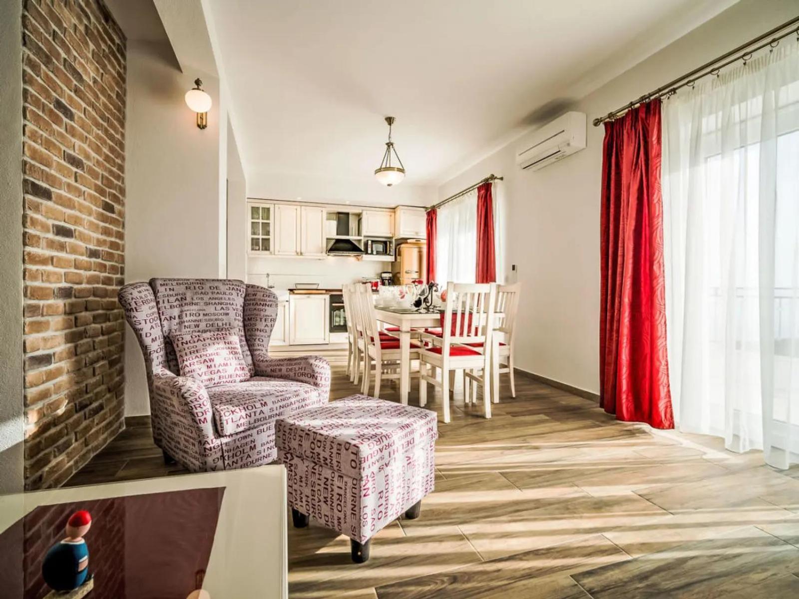 Villa Bellavista**** Best Place For Your Holliday Макарска Экстерьер фото